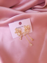 Floral Drop | Çiçek Desenli Taşlı Sallantılı Küpe